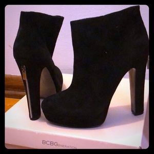 BCBG Black Suede ZIP Booties